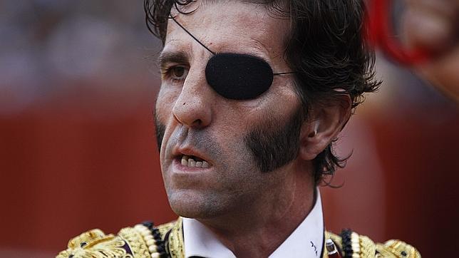 Juan José Padilla vuelve hoy a la arena de la tragedia