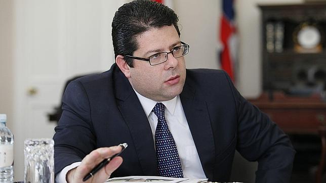 El ministro principal de Gibraltar dice a España que abandone la «quimera» de recuperar el Peñón