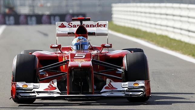 Fernando Alonso, al acecho de los Red Bull