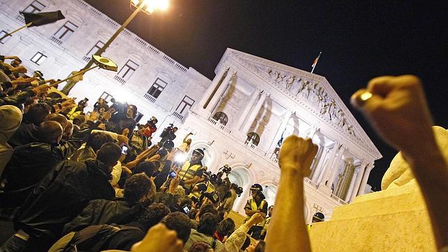 Portugal lleva al Parlamento los más duros Presupuestos de su historia