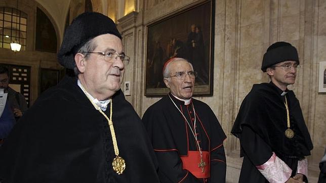 El cardenal Rouco afirma que las encuestas sobre los jóvenes son &quot;siempre relativas&quot;