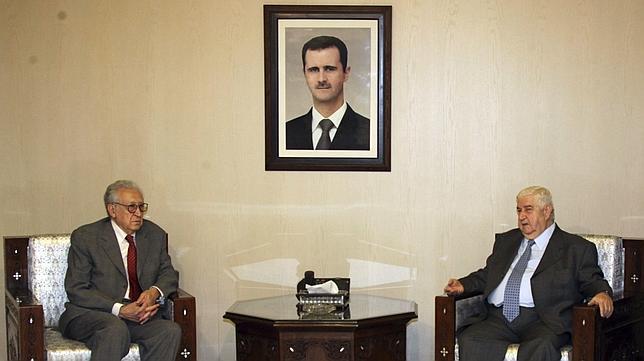 Al Assad recibe en Damasco al mediador internacional para hablar de tregua