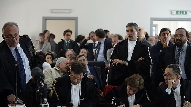 Condenan a 6 años de cárcel a varios científicos italianos por el terremoto de L'Aquila