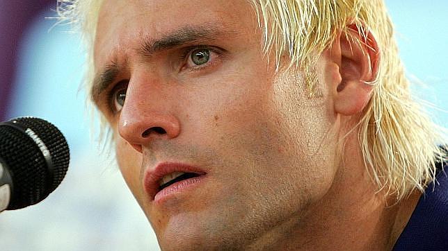 Santiago Cañizares espera trillizos