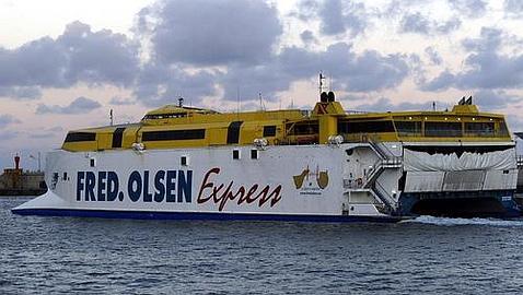 Fred. Olsen advierte de que cerrará rutas marítimas si el Gobierno de Canarias no paga la deuda de 18 millones