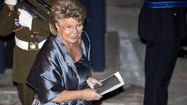 La CE vota dividida si impone una cuota femenina del 40% en los consejos de administración