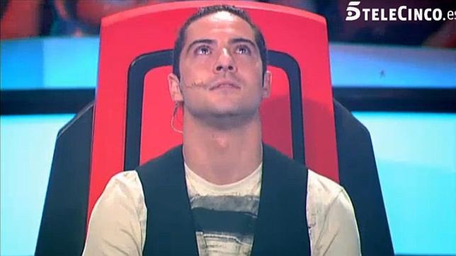 Lágrimas por las duras decisiones de los  «coaches» en las primeras batallas «La Voz»