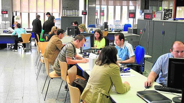 El plan de choque reduce en 186.000 los días perdidos por los funcionarios