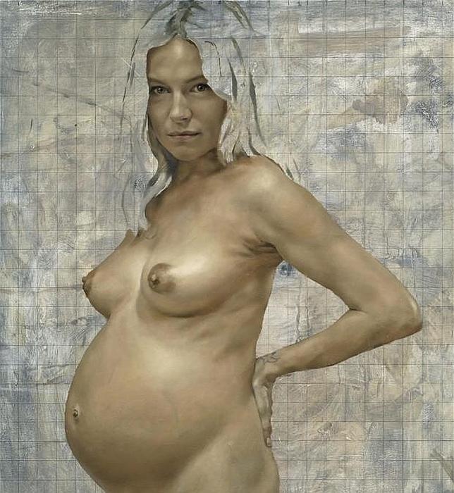 El desnudo de Sienna Miller embarazada, convertido en arte