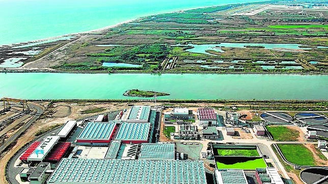 Acciona se lleva la primera gran privatización de Artur Mas