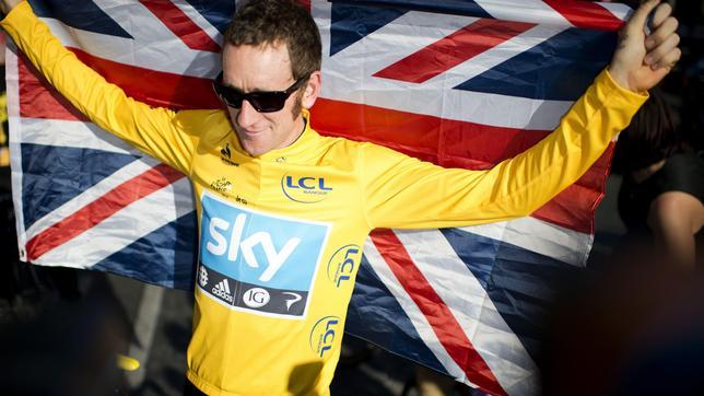 Wiggins, hospitalizado tras colisionar con una furgoneta