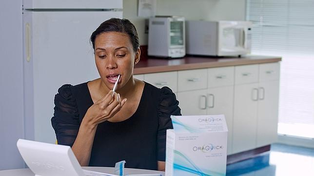 Los inmigrantes son diagnosticados de sida más tarde que los españoles