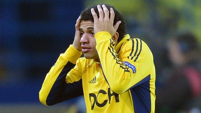 Taison copia el mítico gol de Van Basten