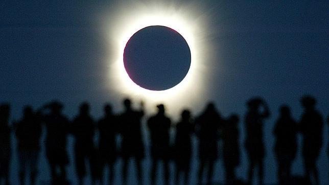 Cómo ver el eclipse solar desde España