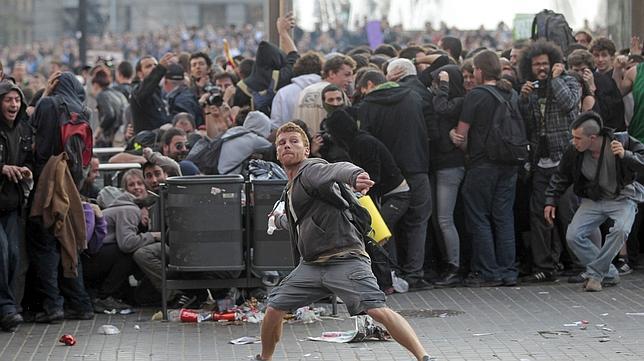 Informes policiales alertan de nuevos episodios de violencia durante la huelga en Cataluña