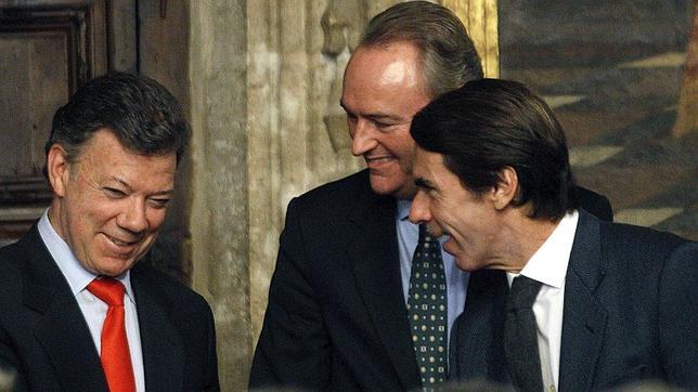 Ausencias y presencias: Aznar asiste a la Cumbre; Zapatero, González y Duran lo declinan