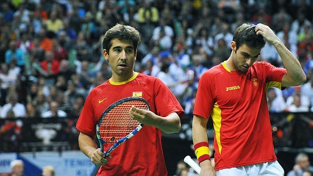 España, contra las cuerdas tras perder el dobles en la final de la Davis