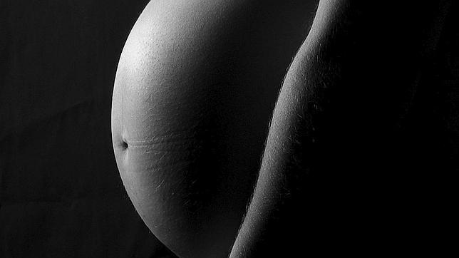 Fumar durante el embarazo puede causar infertilidad al bebé cuando sea adulto