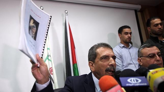 La tumba de Arafat se abrirá el martes