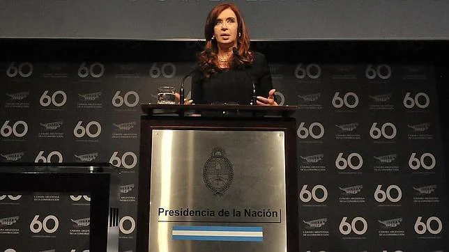 Kirchner se enfrenta a la clase media,  sindicatos y empresarios