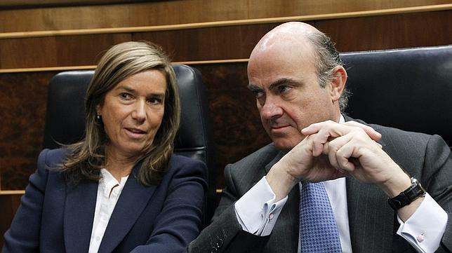 Sanidad ahorra 803 millones en 4 meses tras la entrada del copago farmacéutico