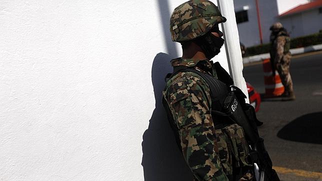 Calderón entrega a Peña Nieto un México con tantos civiles muertos como en la guerra de Irak