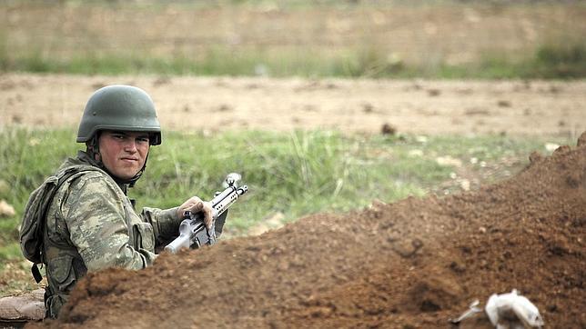 Los suicidios en el ejército turco superan a las bajas en el combate contra el PKK