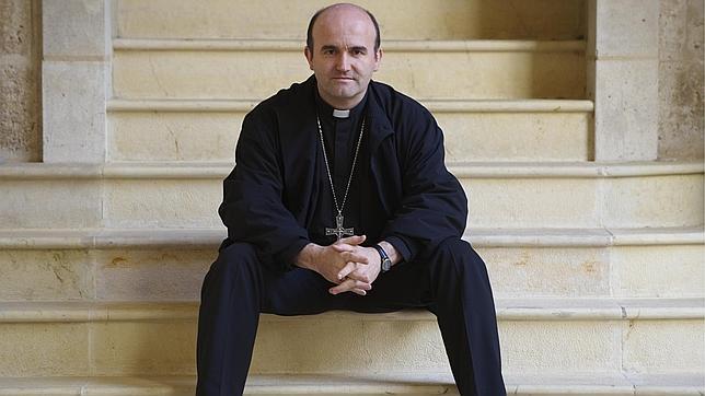 La Iglesia busca «community manager»