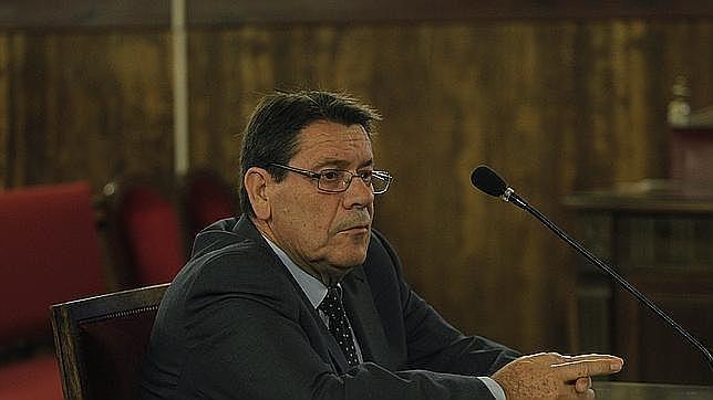 Hernández Mateo renuncia a su escaño tras ser condenado por prevaricación