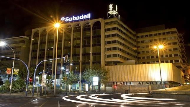 Sabadell CAM comunica 205 despidos forzosos en su ERE