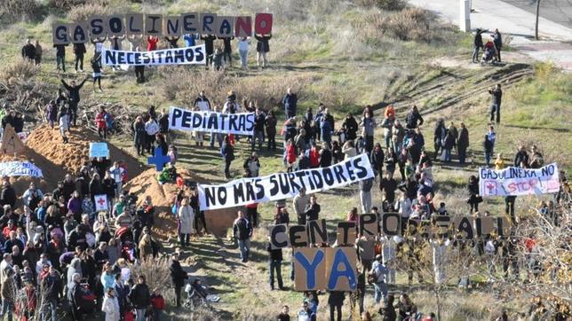 Protesta contra la creación de una gasolinera en Villaverde