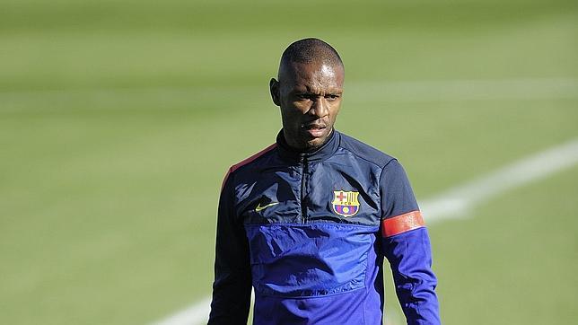 Abidal se sincera: «Si no puedo jugar, seguiré con mi familia»