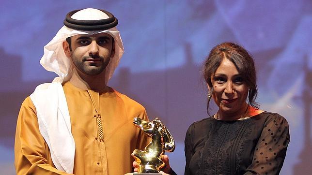 Triunfa en Dubai una cineasta de Arabia Saudí, donde están prohibidas las salas de cine