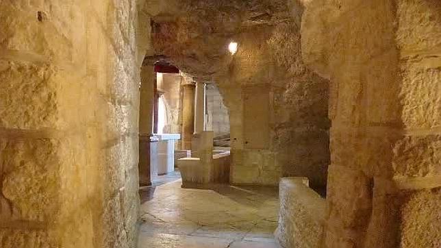 Gruta de la Gota de la Leche