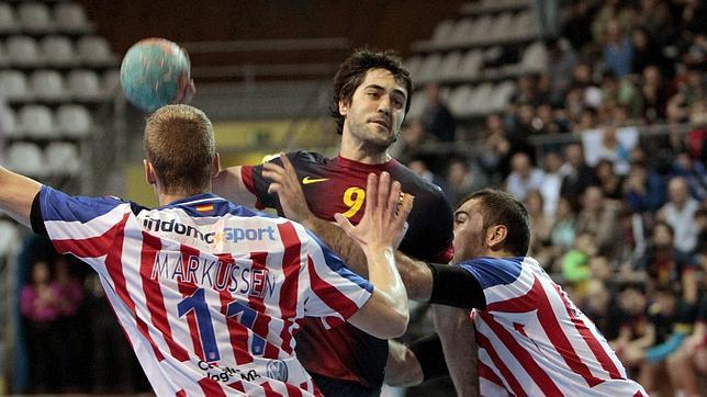 El Barcelona revalida el título tras un gran segundo tiempo