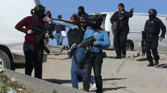 Tres policías torturaron y abusaron sexualmente de dos detenidos en Ciudad Juárez