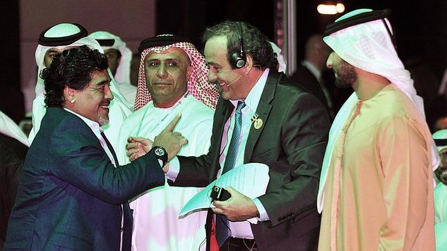 Platini insiste en jugar el Mundial de Qatar 2022 en invierno