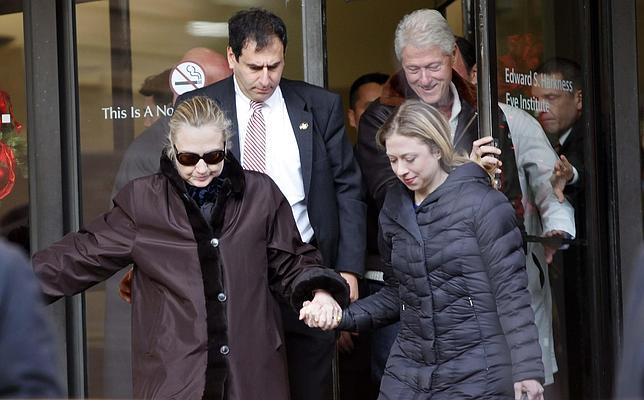 Hillary Clinton recibe el alta médica y deja el hospital