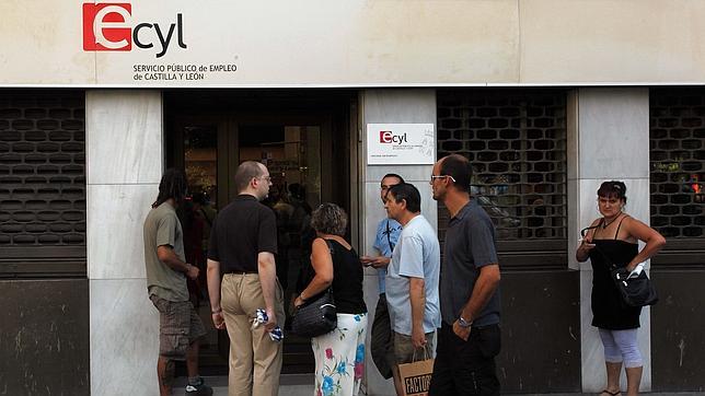 Funcas prevé más recesión para 2013