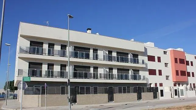 Una empresa de Carlet alquilará pisos por 50 euros al mes para desahuciados