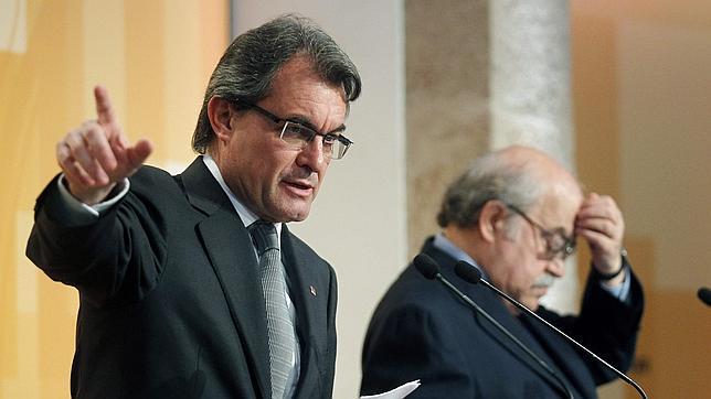 La primera gran privatización de Artur Mas se enreda en una batalla legal