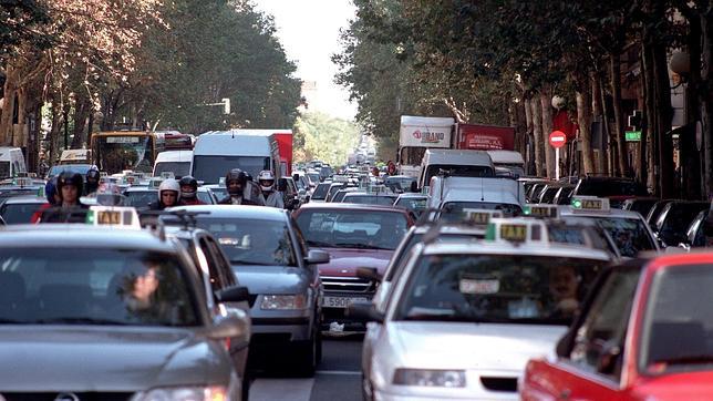 España será el tercer país de la OCDE con el mayor aumento de las exportaciones en 2013, según el IEE