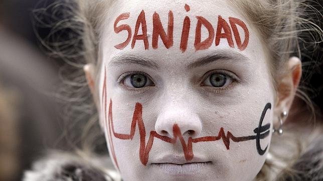 La primera «Marea Blanca» de 2013 recorre el centro de Madrid