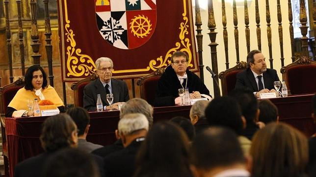 Lección inaugural de Antonio Garrigues Walker