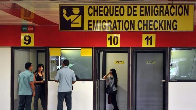 El régimen cubano se declara preparado para la entrada en vigor de la reforma migratoria