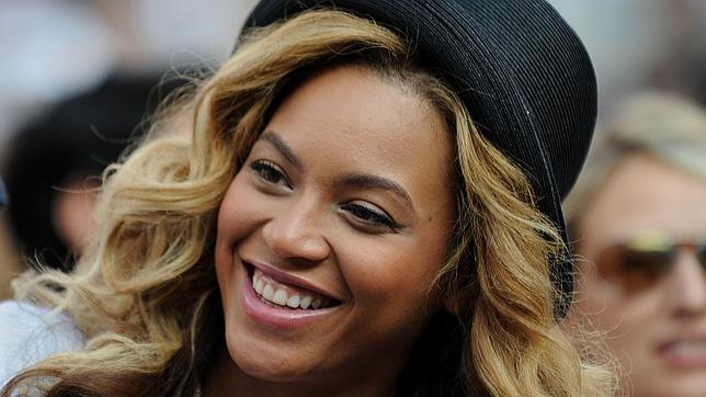 Beyoncé y Jay-Z regalan a su hija una Barbie valorada en 60.000 euros