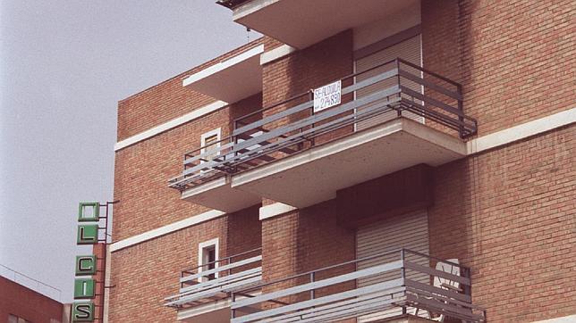 ¿Mileurista? Solo si es en pareja podría comprar una vivienda