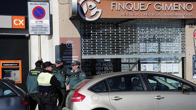 En libertad, pero con vigilancia permanente, la secretaria de Petrov