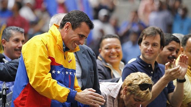 Capriles: El Gobierno miente «descaradamente» sobre la salud de Chávez