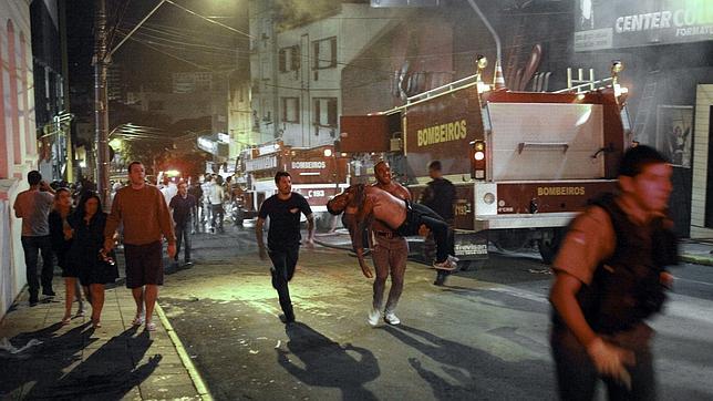 La discoteca de Santa María (Brasil) solo tenía una puerta de salida